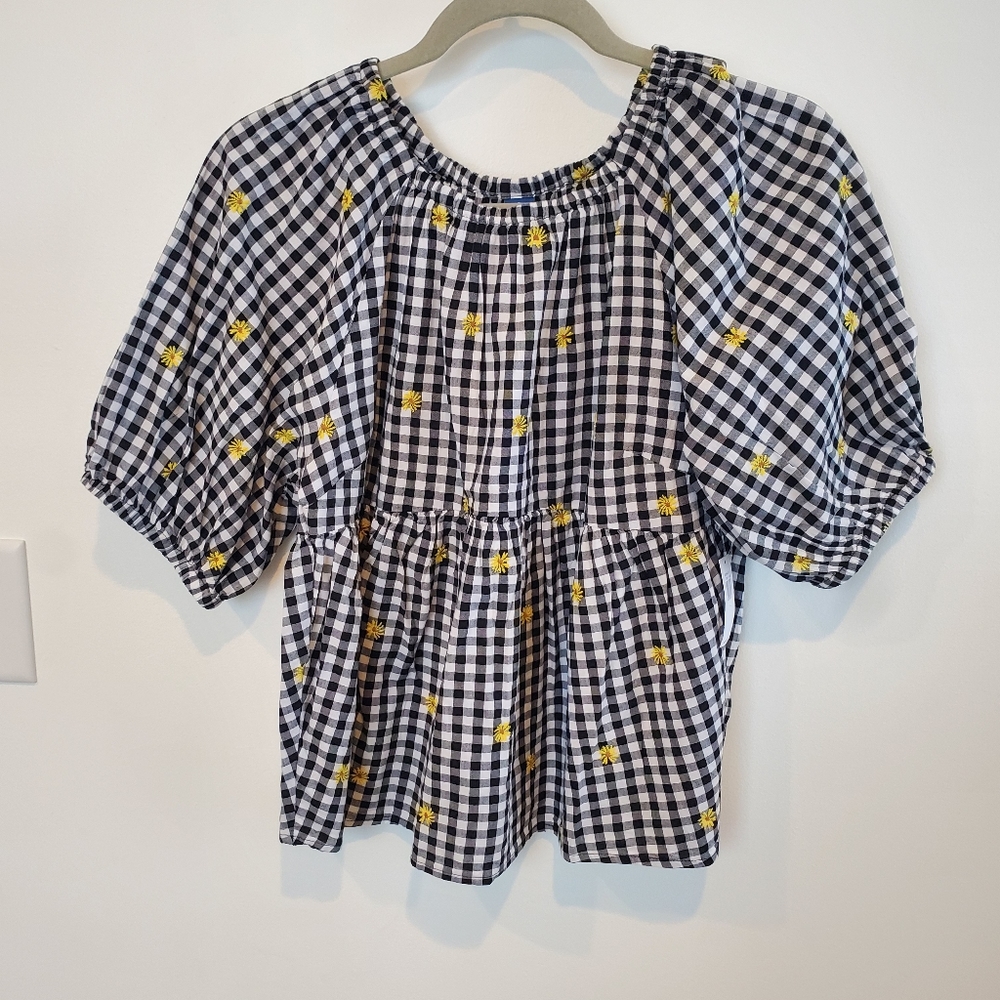 Women's small cropped short sleeve